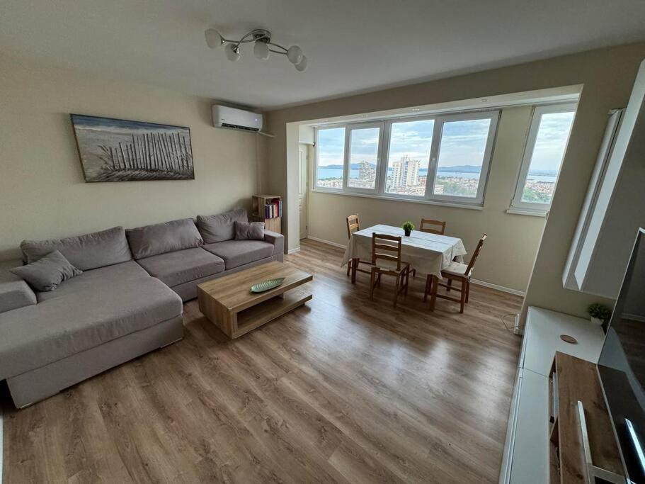 Апартамент Панорама Лазур Burgas Exterior foto